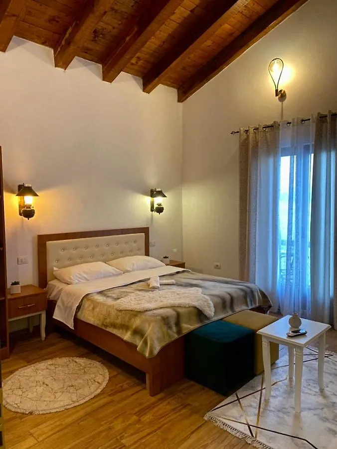Bella Vista Bed & Breakfast Shkoder