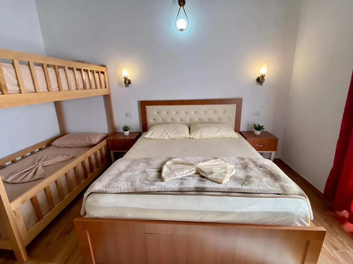 Bella Vista Bed & Breakfast Shkoder 0*,