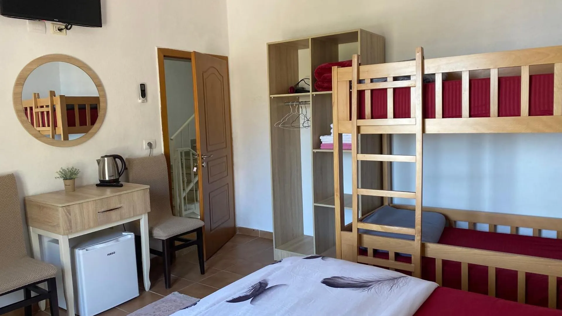 Bella Vista Bed & Breakfast Shkoder