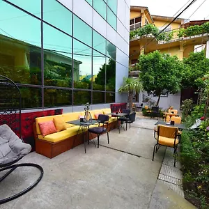 Bed & Breakfast 12, Shkoder